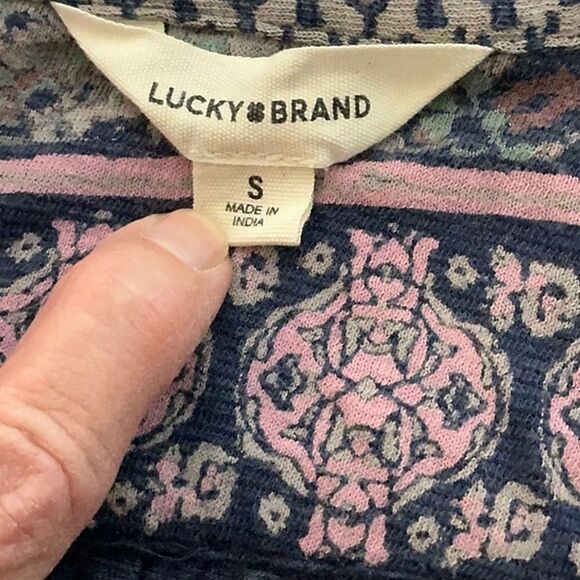LUCKY BRAND Batik Lightweight Boho Tee Shirt - Picture 6 of 8